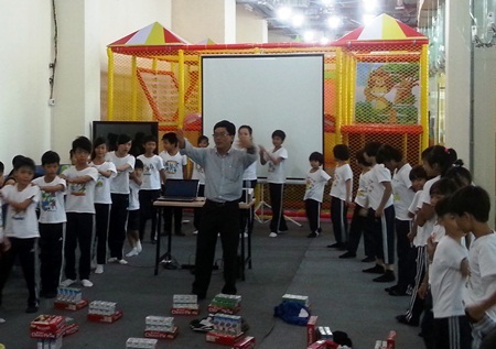 CapitaLand tổ chức ngày Chơi và Học cho trẻ đường phố