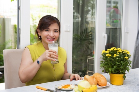 Trung niên vẫn vẹn tuổi xuân - 1 Trung niên vẫn vẹn tuổi xuân
