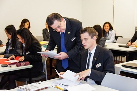 Môi trường học tập đa văn hóa tại IHTTI