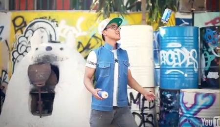 Bạn
trẻ có nickname Hardy gây ấn tượng với phần trình diễn đầy sắc màu