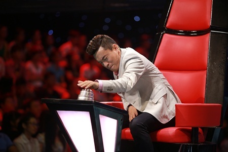 Quyết liệt bấm nút và giành cho bằng được thí sinh về đội mình