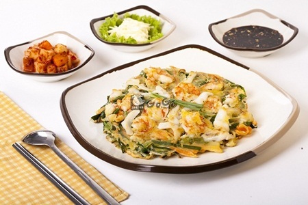 Địa điểm mới cho dân "ghiền" thịt nướng Hàn Quốc - 4 Panchan (món ăn kèm khi gọi thịt nướng) được phục vụ