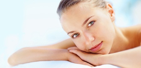 Bí quyết giữ làn da luôn sạch và mịn màng - 1 Nước không đủ để đảm bảo cho bạn 1 lˠn da sáng mịn