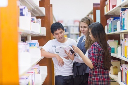 Tại sao sinh viên chọn học ngành Quản trị kinh doanh tại UEF? - 3 Hệ thống cơ sở vật chất học tập hiện đại.