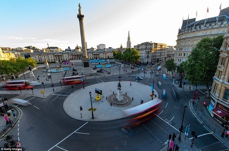 Quảng trường trung tâm Trafalgar nhìn từ trên cao