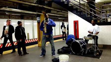 Khám phá cuộc sống của giới hành khất ở Châu Âu