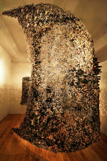 Cận cảnh một tác phẩm