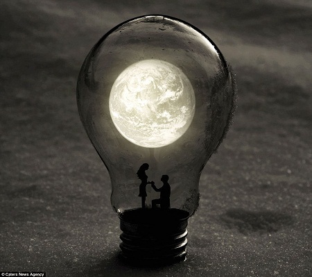 Thế giới thu nhỏ trong chiếc bóng đèn   - 7 Moonlit proposal (Cầu hôn dưới ánh trăng)