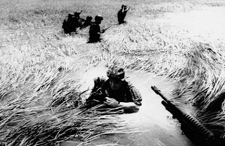 Tác phẩm nổi bật của phóng viên chiến trường Horst Faas tại VN - 8 Ngày 11/5/1965