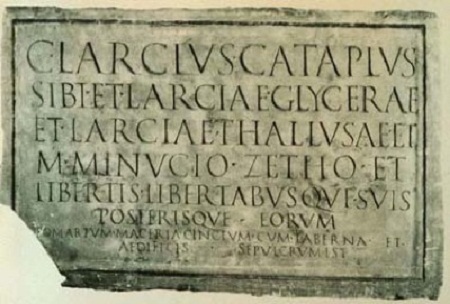 Những nghi lễ kỳ quái trên thế giới