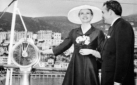 30 năm sau cái chết của công nương xứ Monaco - 11 1955: Grace trên trường quay của phim