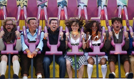 Tàu lượn siêu tốc Olympia Looping - giàn tàu lượn lớn nhất thế giới