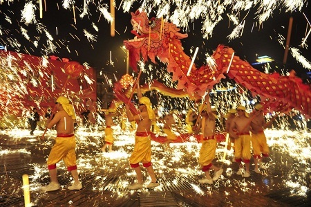 Lễ hội đèn lồng đón Trung thu ở Thượng Hải - 11 Hồ Bích Ngọc