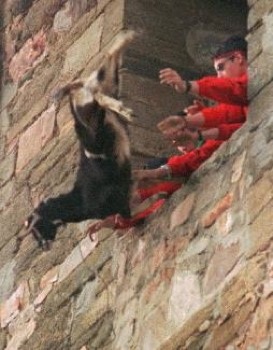 Thế giới và những lễ hội kỳ quặc "có một không hai"   - 4 Thế giới và những lễ hội kỳ quái có một không hai