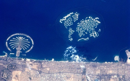 Ngắm vẻ đẹp của... trái đất - 4 Đảo Palm và đảo World ở Dubai.