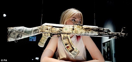 Chiến tranh và hòa bình trên họng súng AK47 - 5 Chiến tranh “ngốn” đô la