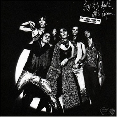 Những đĩa nhạc bị thu hồi vì bìa đĩa gây sốc - 10 Country Life – Roxy Music (1974)