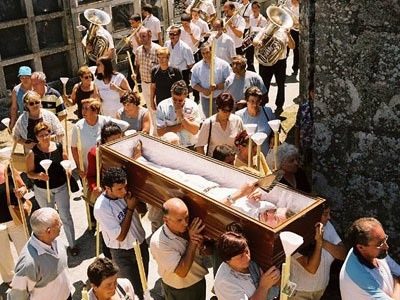 Thế giới và những lễ hội kỳ quặc "có một không hai"   - 7 Thế giới và những lễ hội kỳ quái có một không hai