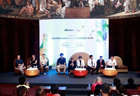 Tưng bừng hoạt động văn hóa nghệ thuật tại Davines Hair Show & Contest 2012 - 1 Từng bừng hoạt động văn hóa nghệ thuật tại Davines Hair Show & Contest 2012