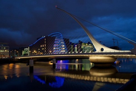 Cầu Samuel Beckett ở thành phố Dublin, Ireland.