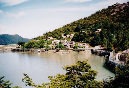 Cửa Vạn trở thành một trong những ngôi làng đẹp nhất thế giới - 11 Làng Caleta Tortel ở Chile