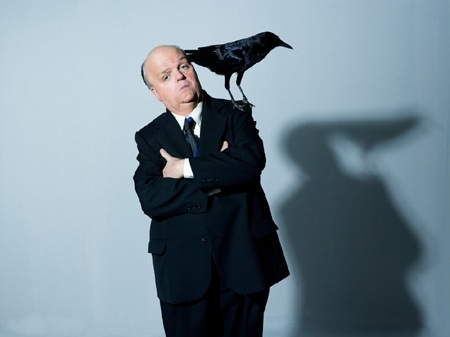 "The Girl" bị lên án vì những sai lệch "khủng khiếp" về Alfred Hitchcock - 2 Tạo hình của đạo diễn Alfred Hitchcock do Toby Jones thú vai