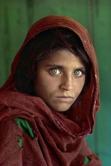 Ám ảnh trước những bức chân dung biết nói - 3 Afghanistan, 1984 - Bức ảnh đỉnh cao của Steve McCurry