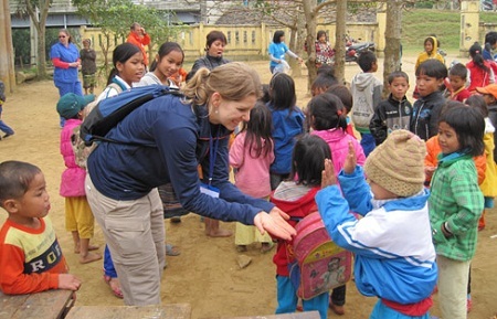 Một người Mỹ và tấm lòng thiện nguyện - 2 Bà Marcia Selva