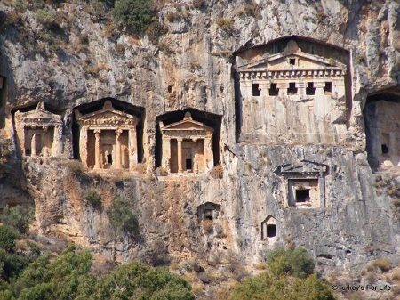 Kỳ quan kiến trúc tạo thành từ những khối đá khổng lồ - 7 Mesa Verde