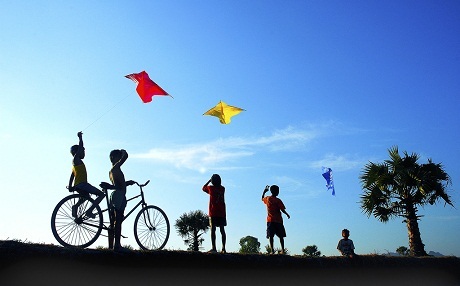 Gọi nhớ hồn quê - 1 (Ảnh: ngaybinhyen.net)