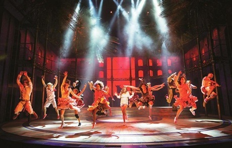 “Viva Forever” thất bại trong việc tái hiện thời đỉnh cao của Spice Girls - 1 Một số hình ảnh của Viva Forever