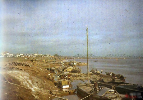 Vẻ đẹp Việt Nam xưa trong những tấm ảnh màu quý giá - 6 Sông Hồng (1915)
