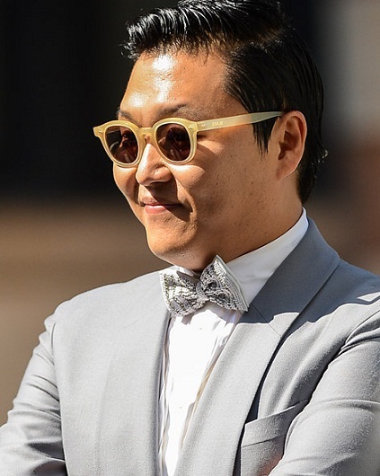 Nhà văn khiêu dâm có tên trong danh sách Nhân vật của năm 2012