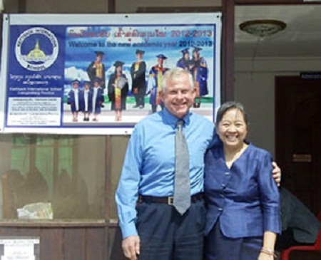 Bà Nguyễn Thị Nga, Hiệu trưởng trường Quốc tế Kiettisak ở Lào