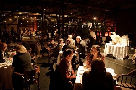 Một góc quán bar trong Rạp chiếu phim bí mật