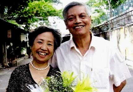 Nhạc sỹ Doãn Nho và những bí mật về Chiếc khăn piêu - 1 Nhạc sĩ Doãn Nho và người bạn đời.