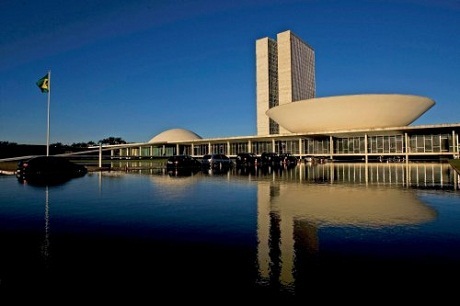 Vị kiến trúc sư tôn thờ những đường cong