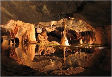 Thám hiểm những hang động sâu nhất thế giới - 13 Hang Sarma nằm trong dãy Caucuses của Georgia sâu 1.530 m.