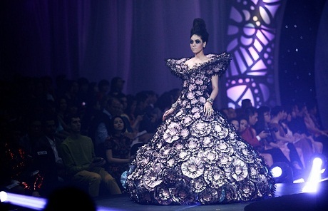 Cùng ngắm đêm của thời trang đỉnh cao