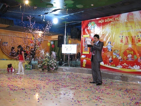 Người xứ Nghệ tại Kiev đón xuân Quý Tỵ - 7 Xa ngàn dặm vẫn bày mâm cỗ Tết