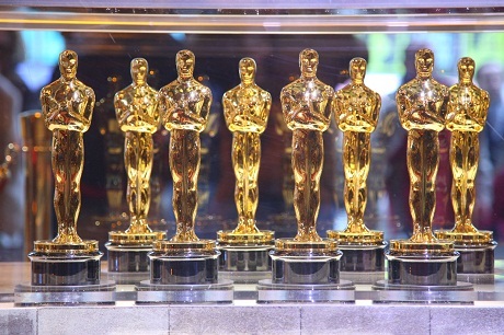 Tượng vàng Oscar đưa 500 đô la trở thành hàng triệu đô