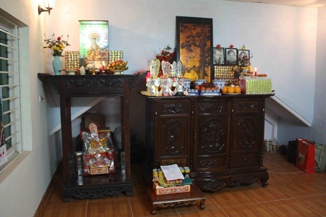 "Ngỡ ngàng" chuyện kể giao thừa của một thanh niên Mỹ (kỳ II) - 5 Lửa cháy đượm, mọi người bảo đó là điềm may