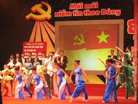Tưng bừng các hoạt động chào mừng ngày thành lập Đảng - 1 Tưng bừng các hoạt động chào mừng ngày thành lập Đảng