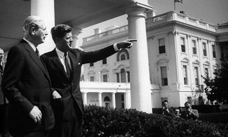 Đến năm 1952 công trình hoàn tất, Tổng thống Truman trở về tiếp quản dinh thự. 