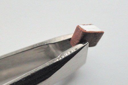 Giá 6,5 triệu đồng cho một cuốn sách siêu nhỏ - 2 Cuốn sách siêu nhỏ.