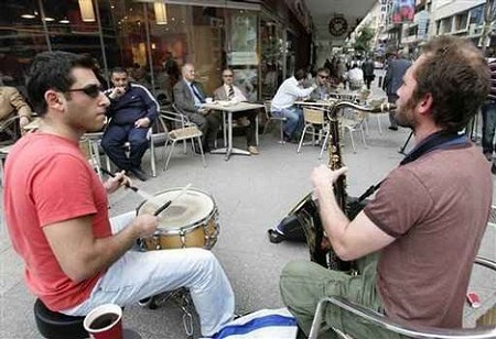 Châu Á bị “nói xấu” trong phim Mỹ? - 2 Đường phố Hamra của thủ đô Beirut, Li-băng