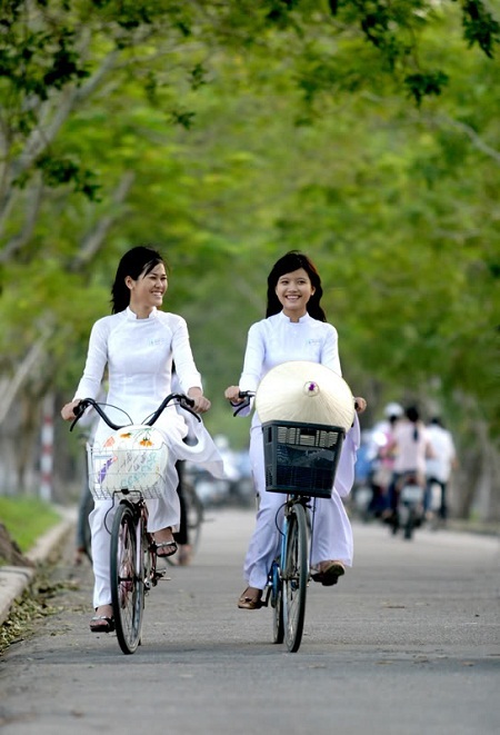 Hồi ức run rẩy về “hình xăm” hai chữ “Con Người” - 3 Hồi ức run rẩy về “hình xăm” hai chữ “Con Người”
