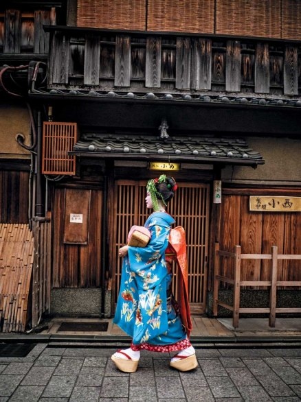 Báo Mỹ khuyên "nên một lần trong đời đi bộ trên phố cổ Hà Nội" - 24 Trung Quốc – Tới thăm Di Hòa Viên hay còn được biết tới với cái tên Cung điện Mùa hè ở Bắc Kinh.