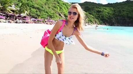 Phụ huynh Mỹ tức giận vì dòng sản phẩm mới của Victoria’s Secret