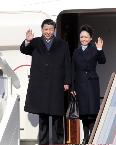 Điểm chung thú vị giữa gia đình Obama và Tập Cận Bình - 6 Một hình ảnh hiếm hoi có đủ 3 thành viên gia đình ông Tập Cận Bình